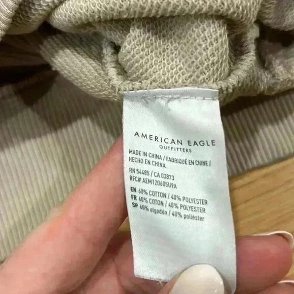 American Eagle Ivory Beige Tan Pullover Oversized Crewneck Sweater Size X-Small - Picture 4 of 4